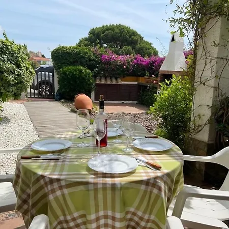 Casa Del Pi With A Shared Pool *