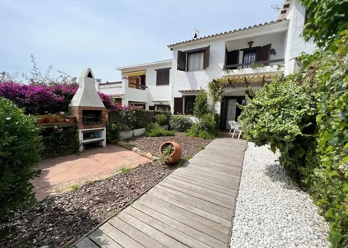 Casa Del Pi With A Shared Pool Casa vacanze Tossa de Mar